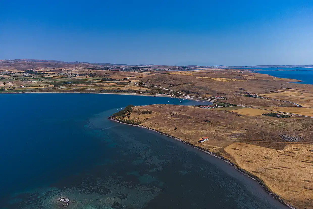 Η Λήμνος μέσα από εικόνες – Το καφενεδάκι του μπάρμπα Μενέλαου στο Διαπόρι Η Λήμνος μέσα από εικόνες – Το καφενεδάκι του μπάρμπα Μενέλαου στο Διαπόρι