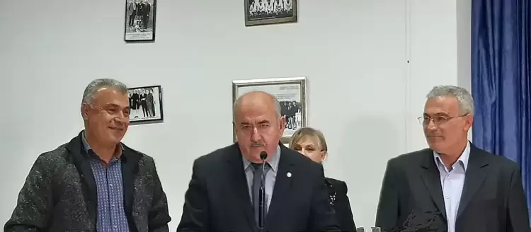 Ο Νίκος και Δημήτρης Ξενίδης στη μνήμη Δημήτρη Αδαμόπουλου – Η ιστορική έκδοση με το πρώτο επίσημο παιχνίδι του Πιερικού