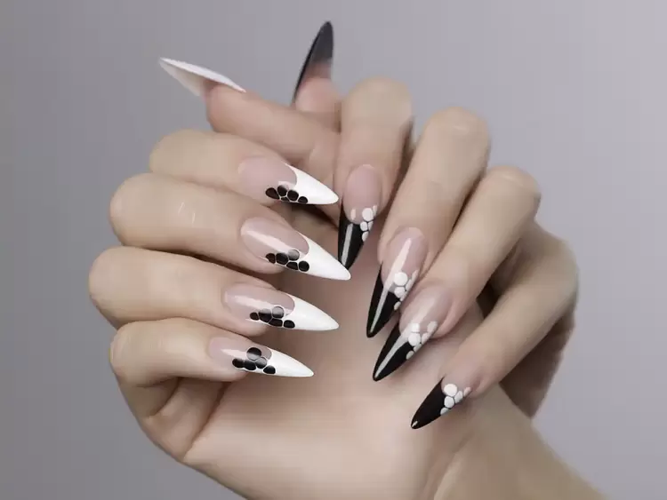 Ονυχοπλαστική αισθητική και περιποίηση Ονυχοπλαστική αισθητική και περιποίηση