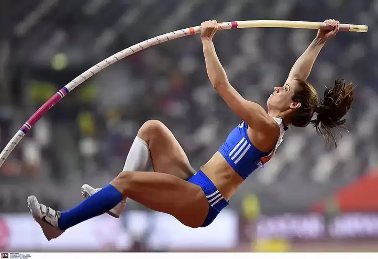 Η παλιά κότα έχει το ζουμί