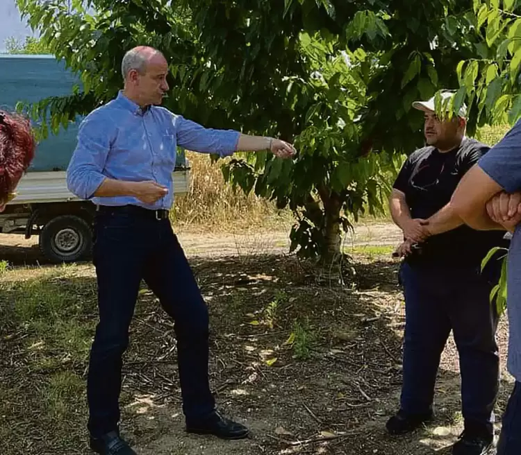 Η στήριξη των αγροτών της Πιερίας από τον Φώντα Μπαραλιάκο είναι διαρκής και δυναμική.