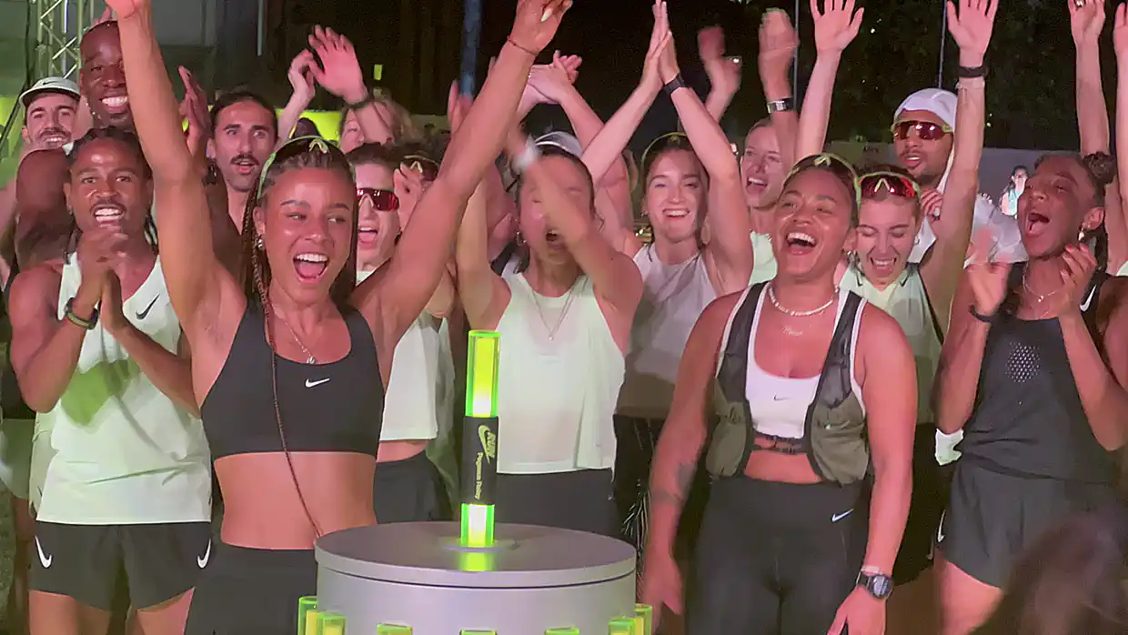 Τον «Πήγασο» υποδέχθηκε ο Όλυμπος στη φαντασμαγορική λήξη της σκυταλοδρομίας «Ελικώνας – Όλυμπος» μήκους 270 χλμ (εικόνες) Τον «Πήγασο» υποδέχθηκε ο Όλυμπος στη φαντασμαγορική λήξη της σκυταλοδρομίας «Ελικώνας – Όλυμπος» μήκους 270 χλμ