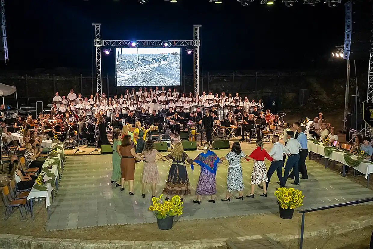 53ο Φεστιβάλ Ολύμπου: Η τελετή έναρξης και η συναυλία του Μουσικού Σχολείου Κατερίνης 53ο Φεστιβάλ Ολύμπου: Η τελετή έναρξης και η συναυλία του Μουσικού Σχολείου Κατερίνης