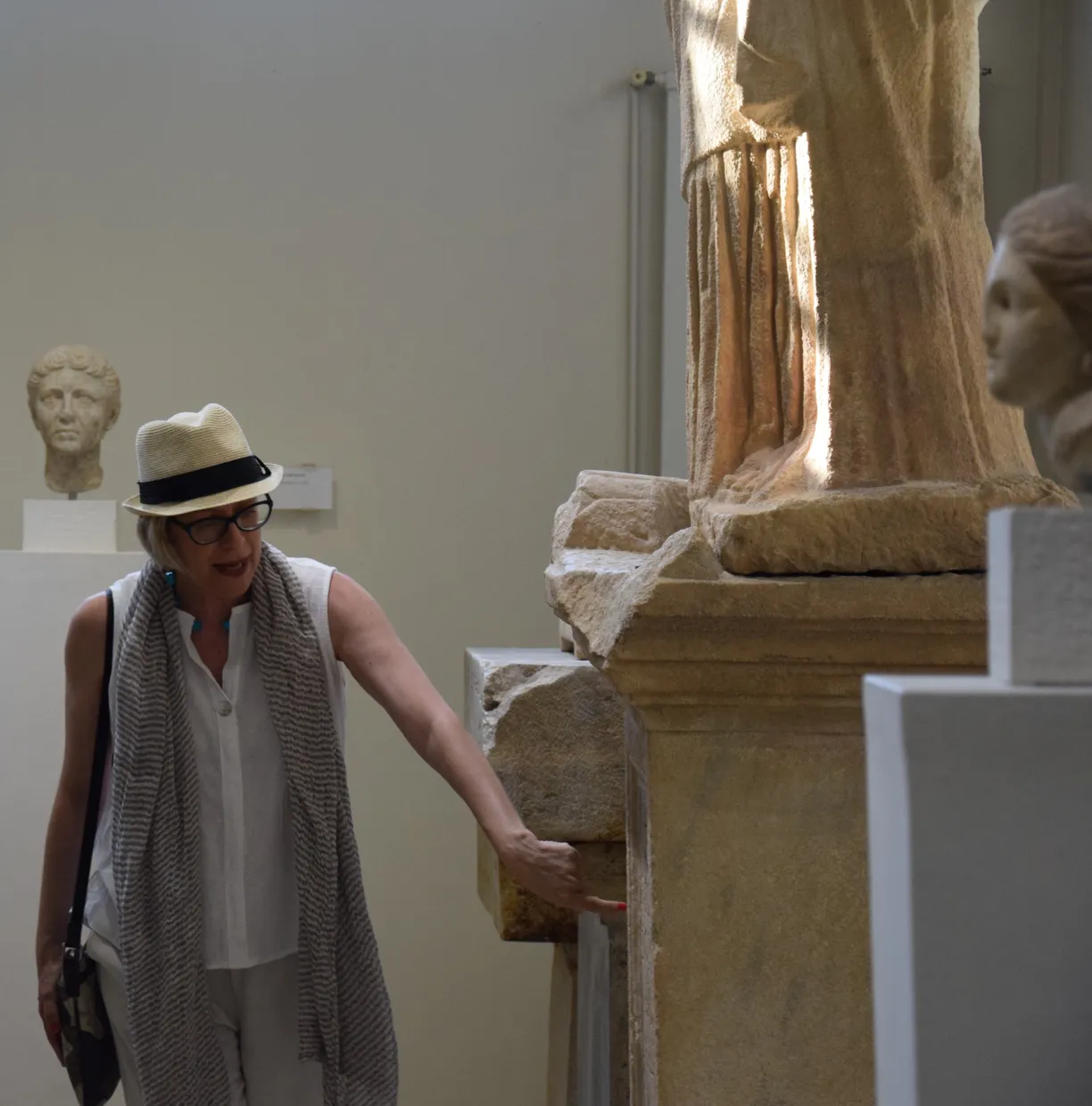 53ο Φεστιβάλ Ολύμπου – Αρχαιολογικές ομιλίες «Εικόνες θεών και θνητών στη γλυπτική του αρχαίου Δίου» 53ο Φεστιβάλ Ολύμπου – Αρχαιολογικές ομιλίες «Εικόνες θεών και θνητών στη γλυπτική του αρχαίου Δίου»