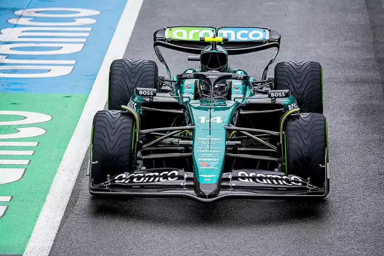 Η Aston Martin ανακοίνωσε τον Καρντίλε και περιμένει τον Νιούι