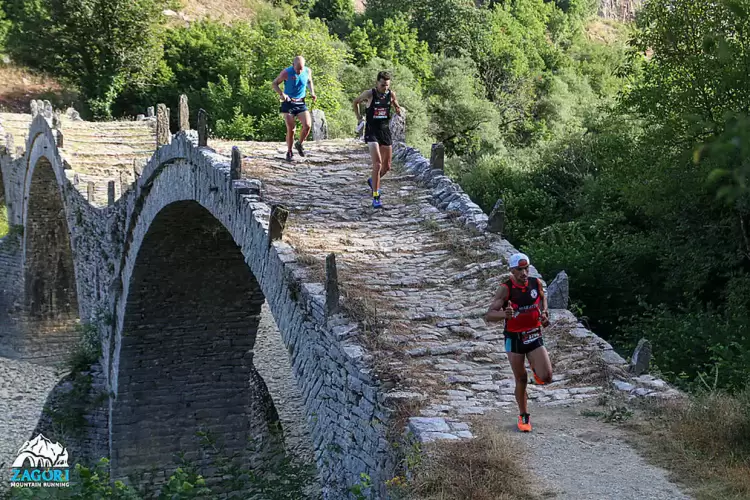 Zagori Mountain Running: Η γιορτή του μεγαλύτερου αγώνα ορεινού τρεξίματος έφτασε Zagori Mountain Running: Η γιορτή του μεγαλύτερου αγώνα ορεινού τρεξίματος έφτασε