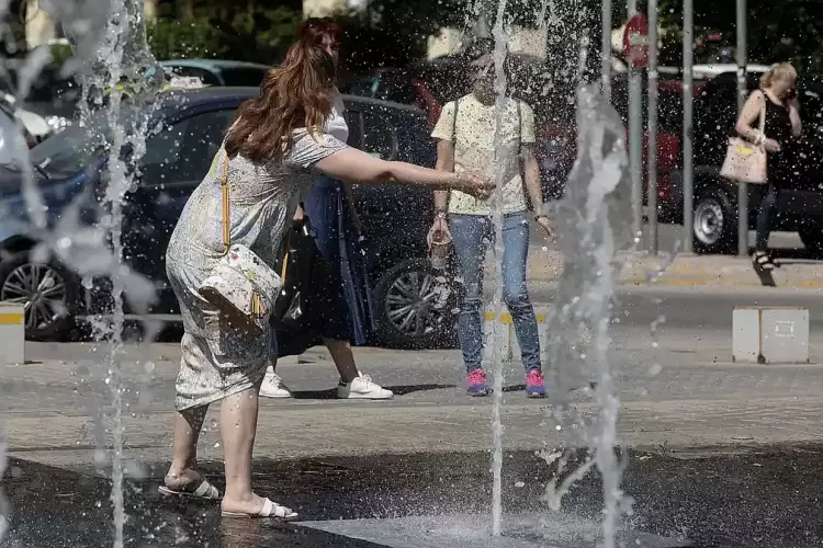 Ανάσα δροσιάς μετά το Σαββατοκύριακο – πέφτει 10 μονάδες η θερμοκρασία.