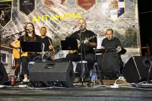 Αντάμωσαν οι Αη Δημητρινοί του Προφήτη Ηλία Αντάμωσαν οι Αη Δημητρινοί του Προφήτη Ηλία