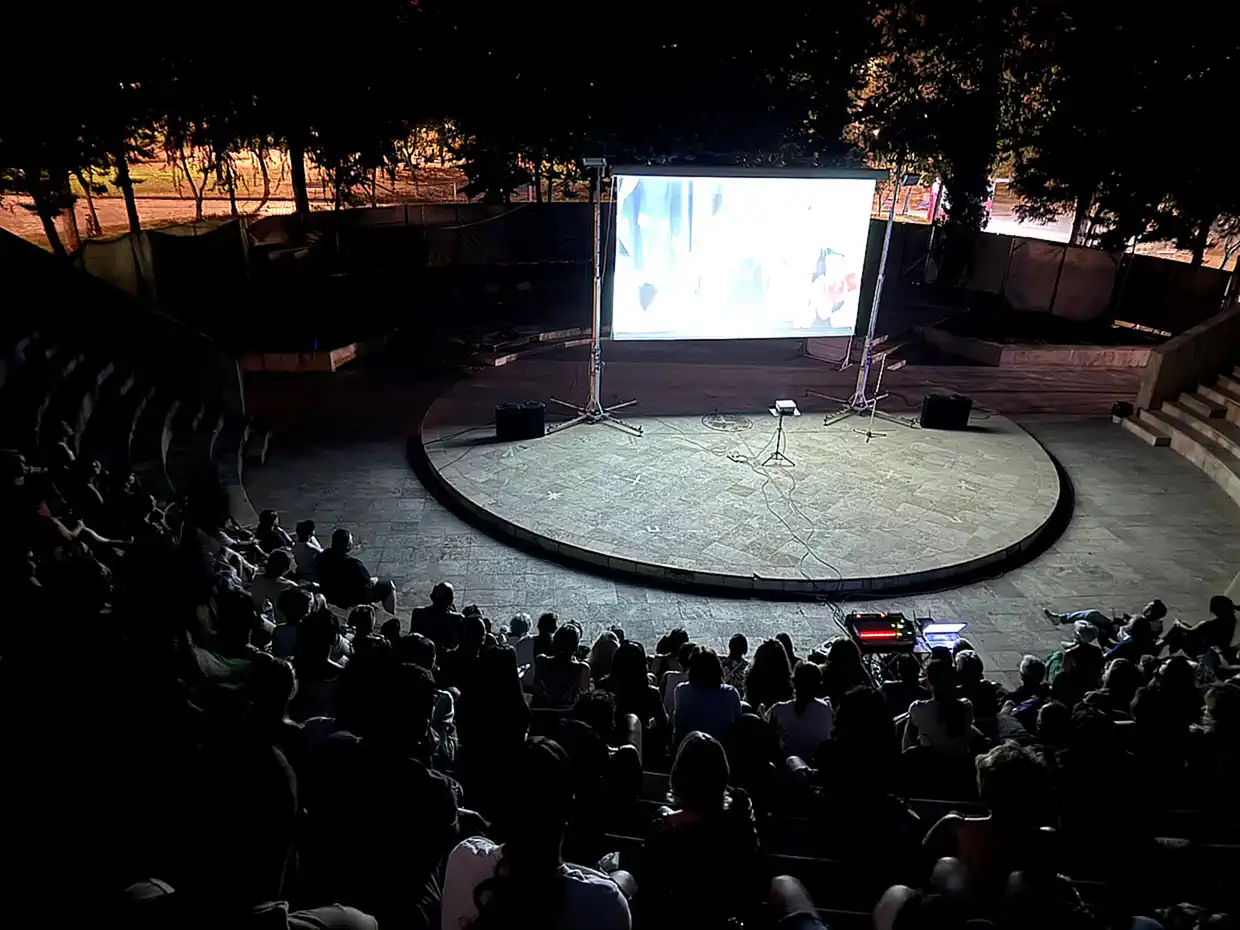 Δήμος Κατερίνης: «Αμίρα/Amira» στο «Θερινό σινεμά στην πόλη - Συντροφιά με τα Αστέρια» Δήμος Κατερίνης: «Εκπέμπει σινεμά» στο Δημοτικό πάρκο