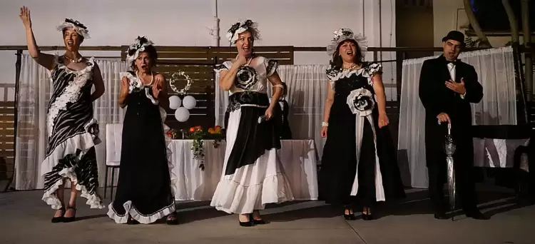 Εμείς να ‘μαστε καλά! – Η νέα επιθεώρηση του θεάτρου Πήγασος