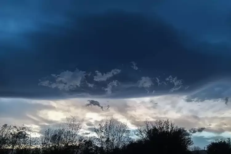 Επικαιροποιήθηκε το έκτακτο δελτίο της ΕΜΥ - Πού θα «χτυπήσουν» βροχές και καταιγίδες σε λίγες ώρες Επικαιροποιήθηκε το έκτακτο δελτίο της ΕΜΥ – Πού θα «χτυπήσουν» βροχές και καταιγίδες σε λίγες ώρες