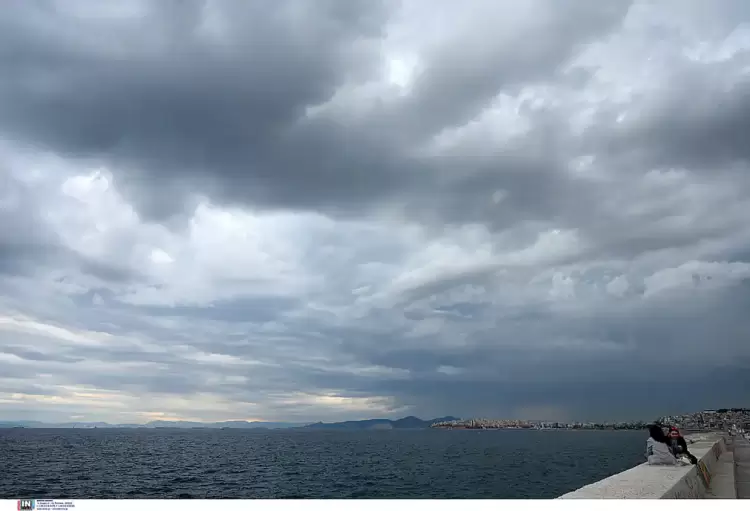 Ο καιρός σήμερα, Τρίτη 2/7: Συννεφιά με τοπικές βροχές και βαθμιαία καταιγίδες