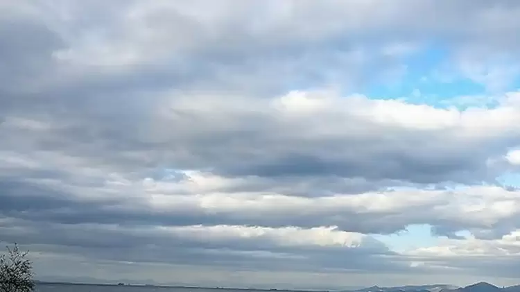 Ο καιρός σήμερα, Τετάρτη 24/7: Νεφώσεις με τοπικές βροχές και σποραδικές καταιγίδες