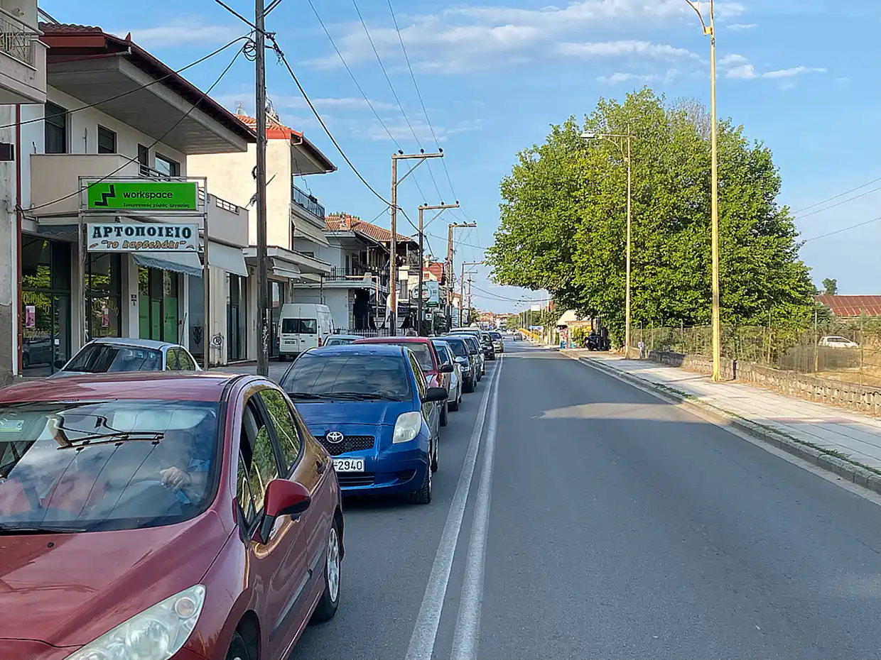 Κατερίνη: Απίστευτο μποτιλιάρισμα στην διασταύρωση του περιφερειακού Κατερίνης - Ανδρομάχης (εικόνες) Κατερίνη: Απίστευτο μποτιλιάρισμα στην διασταύρωση του περιφερειακού Κατερίνης – Ανδρομάχης