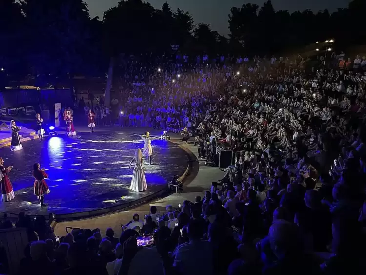 Κατερίνη: Καλοκαιρινές βραδιές με μουσικές, θέατρο & θερινό σινεμά στο αμφιθέατρο του δημοτικού πάρκου