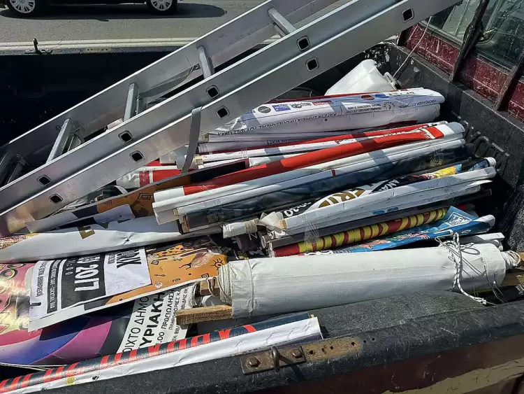 Κατερίνη: Μεγάλη επιχείρηση κατά της αφισορύπανσης