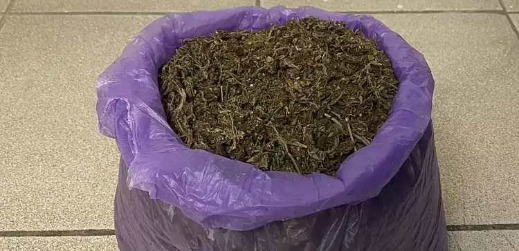 Κατερίνη: Τον συνέλαβαν με 911 γραμμάρια κάνναβη Κατερίνη: Τον συνέλαβαν με 911 γραμμάρια κάνναβη