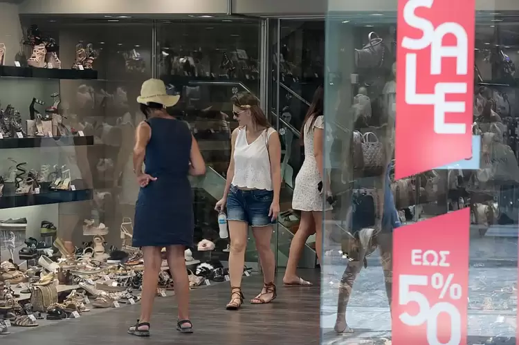 Οι θερινές εκπτώσεις αρχίζουν τη Δευτέρα – Όλα όσα πρέπει να προσέξουν οι καταναλωτές