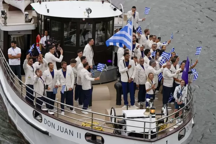 Ολυμπιακοί Αγώνες, Τελετή Έναρξης: Η στιγμή εισόδου των Αντετοκούνμπο – Ντρισμπιώτη και της ελληνικής αποστολής στον Σηκουάνα