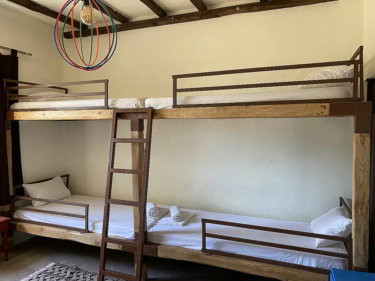 Πιερία: Ο εγκαταλελειμμένος σταθμός της «Αλυκής», που μετατράπηκε σε χώρο αναψυχής (βίντεο & εικόνες) Πιερία: Ο εγκαταλελειμμένος σταθμός της «Αλυκής», που μετατράπηκε σε χώρο αναψυχής