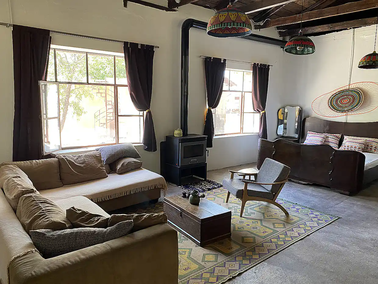 Πιερία: Ο εγκαταλελειμμένος σταθμός της «Αλυκής», που μετατράπηκε σε χώρο αναψυχής (βίντεο & εικόνες) Πιερία: Ο εγκαταλελειμμένος σταθμός της «Αλυκής», που μετατράπηκε σε χώρο αναψυχής