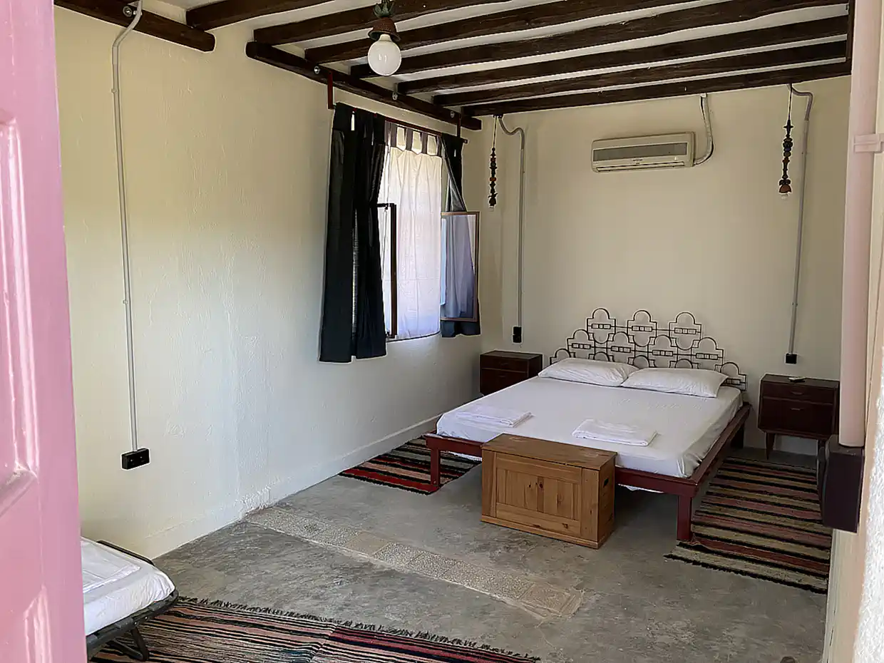 Πιερία: Ο εγκαταλελειμμένος σταθμός της «Αλυκής», που μετατράπηκε σε χώρο αναψυχής (βίντεο & εικόνες) Πιερία: Ο εγκαταλελειμμένος σταθμός της «Αλυκής», που μετατράπηκε σε χώρο αναψυχής