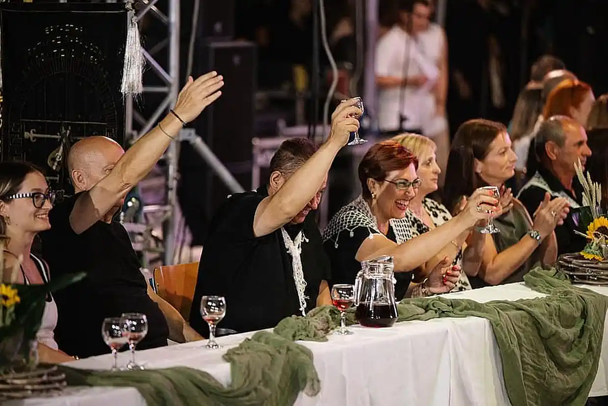 Σεργιανίζοντας... Το Μουσικό Σχολείο Κατερίνης στο 53ο Φεστιβάλ Ολύμπου (εικόνες) Σεργιανίζοντας… Το Μουσικό Σχολείο Κατερίνης στο 53ο Φεστιβάλ Ολύμπου