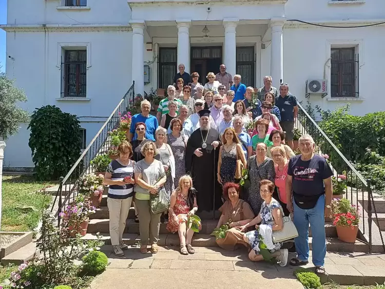 Στα παράλια της Ιωνίας Στα παράλια της Ιωνίας