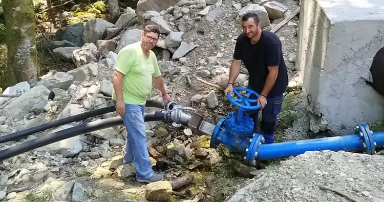 Τ.Ο.Ε.Β. Ρητίνης Πιερίας: Ολοκληρώθηκε το δύσκολο έργο μεταφοράς δικτύου διανομής νερού 9 χλμ