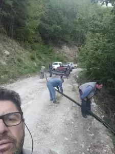 Τ.Ο.Ε.Β. Ρητίνης Πιερίας: Ολοκληρώθηκε το δύσκολο έργο μεταφοράς δικτύου διανομής νερού 9 χλμ