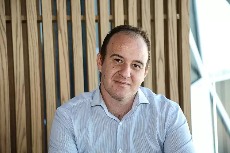 Χρήστος Τζιουβάρας: Γιατί στηρίζω τον Παύλο Γερουλάνο για την ηγεσία του ΠΑΣΟΚ