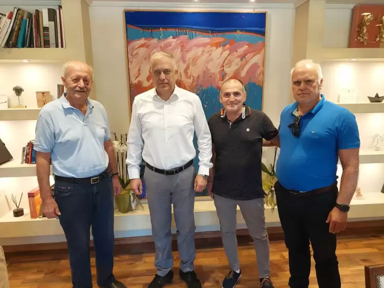 Mε Θεοδωρικάκο και Χιονίδη η Συνομοσπονδία παραγωγών επαγγελματιών βιομηχανικών ειδών λαϊκών αγορών Ελλάδος