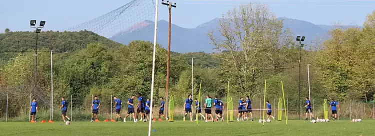 Super League 2: Ενδιαφέρον φιλικό παιχνίδι – Εθνικός Νέου Κεραμιδίου – ΑΕ Μυκόνου