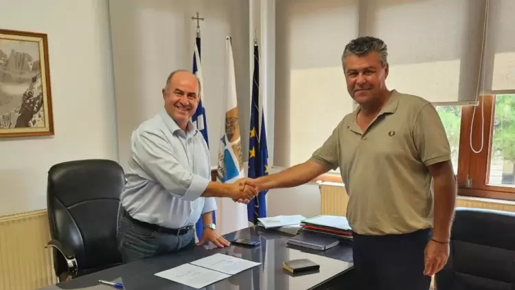 Δήμος Δίου-Ολύμπου: Ορκίστηκε δημοτικός σύμβουλος ο Νίκος Λαπάτσης ενώπιον του Δημάρχου Βαγγέλη Γερολιόλιου Δήμος Δίου Ολύμπου: Ορκίστηκε δημοτικός σύμβουλος ο Νίκος Λαπάτσης ενώπιον του Δημάρχου Βαγγέλη Γερολιόλιου