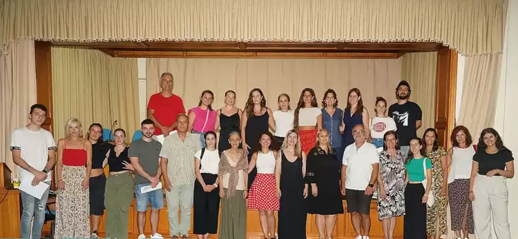 Δημοτικό Ωδείο Κατερίνης: Σεμινάριο πολυφωνικού ηπειρώτικου παραδοσιακού τραγουδιού Δημοτικό Ωδείο Κατερίνης: Σεμινάριο πολυφωνικού ηπειρώτικου παραδοσιακού τραγουδιού