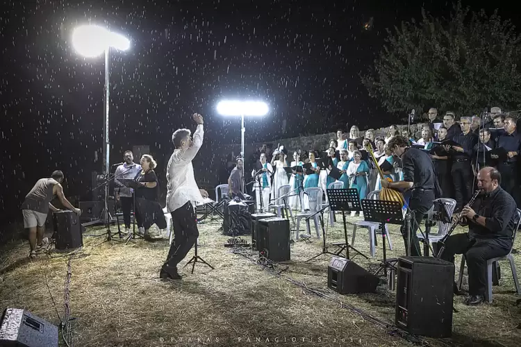 Εστία Πιερίδων Μουσών Κατερίνης: Φεγγαράδα στην Πύδνα