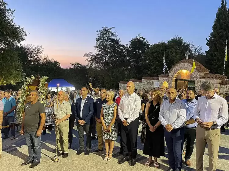 Ιερά Μονή Μακρυράχης: Μέγας Πανηγυρικός Εσπερινός, Επιτάφιος και τα εγκώμια της Παναγίας