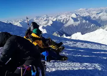 Ο Ηλίας Μόσχος, μέλος του ΕΟΣ Λιτοχώρου, την κορυφή Lenin 7.134m
