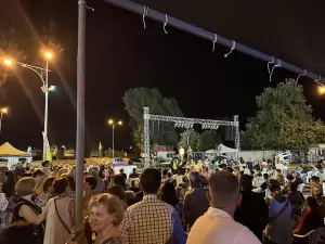 Κατερίνη: Πρεμιέρα με πλήθος επισκεπτών & 100% πληρότητα στην ανανεωμένη 38η Εμποροπανήγυρη του Δήμου (εικόνες & βίντεο) Κατερίνη: Πρεμιέρα με πλήθος επισκεπτών & 100% πληρότητα στην ανανεωμένη 38η Εμποροπανήγυρη του Δήμου