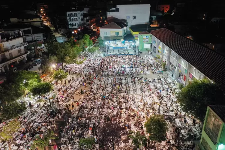 Με απόλυτη επιτυχία και με την μεγάλη παρουσία των νέων ολοκληρώθηκαν οι 4ήμερες εκδηλώσεις 26α ¨Ποντιακά Πολιτιστικά Δρώμενα¨ της Ένωσης Ποντίων Πιερίας Με απόλυτη επιτυχία και με την μεγάλη παρουσία των νέων ολοκληρώθηκαν οι 4ήμερες εκδηλώσεις 26α ¨Ποντιακά Πολιτιστικά Δρώμενα¨ της Ένωσης Ποντίων Πιερίας