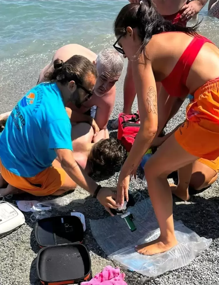 Ναυαγοσώστες έσωσαν απο πνιγμό 15χρονο αγόρι στον Πλαταμώνα