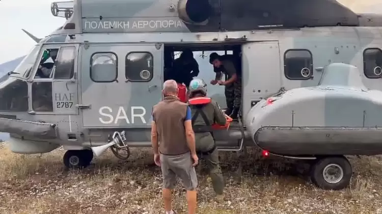 Όλυμπος: Διάσωση Αμερικανίδας που τραυματίστηκε κατά τη διάρκεια πεζοπορίας (βίντεο) Όλυμπος: Διάσωση Αμερικανίδας που τραυματίστηκε κατά τη διάρκεια πεζοπορίας (βίντεο)