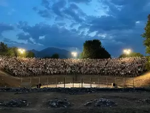 Η «Ορέστεια» του Αισχύλου που σκηνοθέτησε ο πολύπειρος σκηνοθέτης Θεόδωρος Τερζόπουλος.