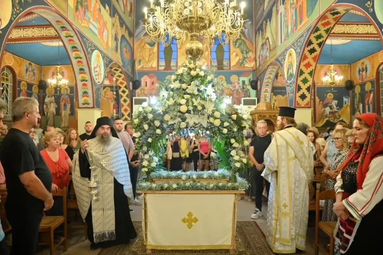 Πάνδημες Θεομητορικές λιτανείες στην Παραλία Κατερίνης και στον Πλαταμώνα