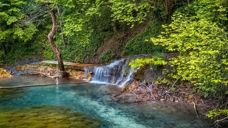Τουρίστες ανακαλύπτουν τους «κρυμμένους» καταρράκτες της Μακεδονίας Τουρίστες ανακαλύπτουν τους «κρυμμένους» καταρράκτες της Μακεδονίας