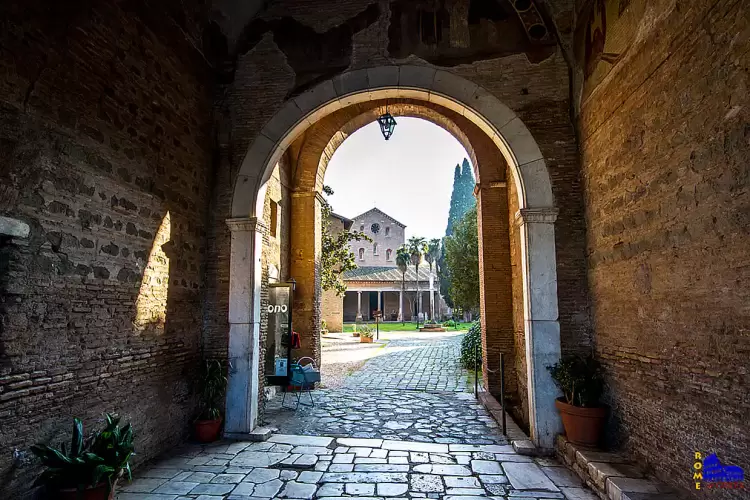 Ωράριο λειτουργίας μοναστηριών Ωράριο λειτουργίας μοναστηριών