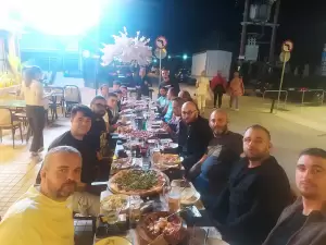 Ο Άγγελος Σεραπλής παρέθεσε δείπνο στον Αρχέλαο Κατερίνης