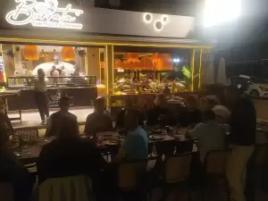 Ο Άγγελος Σεραπλής παρέθεσε δείπνο στον Αρχέλαο Κατερίνης