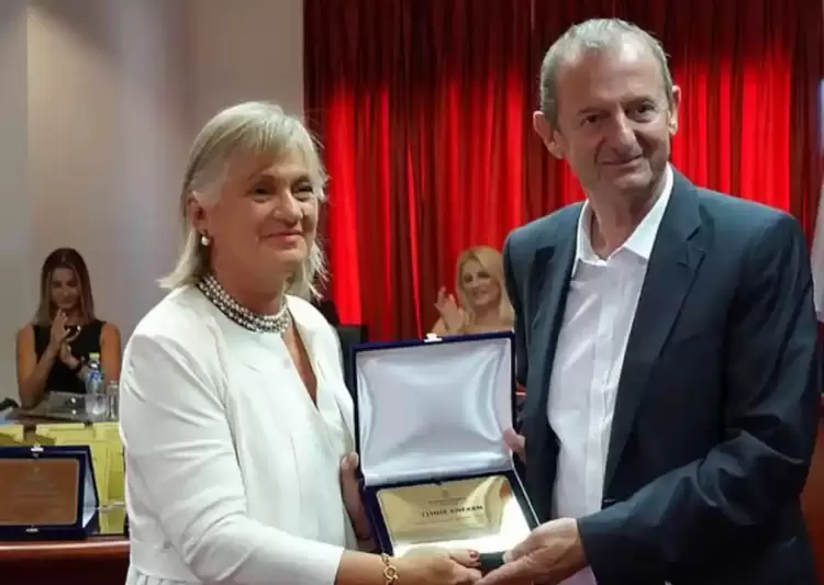 Η δυναμική Μυράντα Παππά, δημιουργός της έκθεσης παραδοσιακών επαγγελμάτων του Επιμελητηρίου Πιερίας