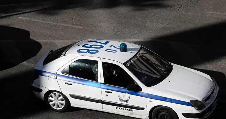 Έκλεψε κοσμήματα σε περιοχή της Πιερίας από ηλικιωμένης αξίας 3000 ευρώ Έκλεψε κοσμήματα σε περιοχή της Πιερίας από ηλικιωμένης αξίας 3000 ευρώ